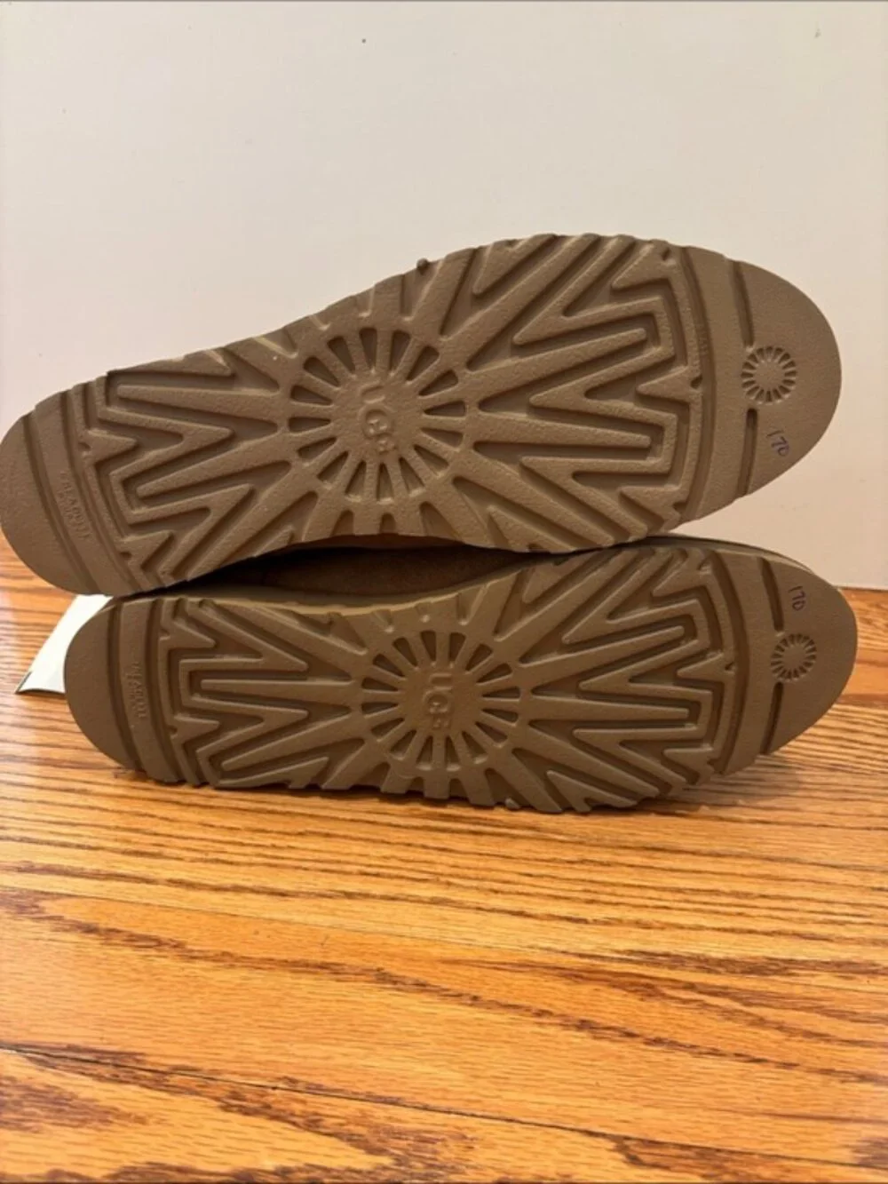 UGG Cory II Boots – Chestnut – Size 11